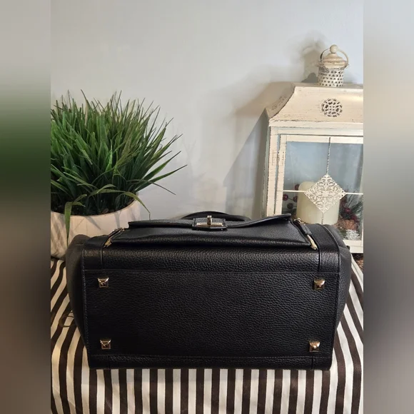 Henri Bendel The Rivington Black Leather Convertible Tote - Picture 6 of 16